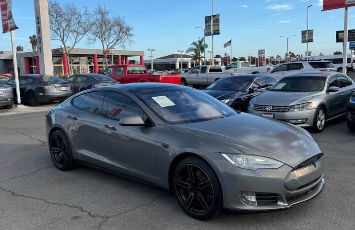 2015 Tesla model s 90D Sedan 4D