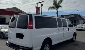 
									2015 Chevrolet express 3500 passenger LS Van 3D full								