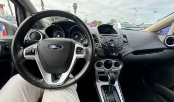 
									2014 Ford fiesta SE Sedan 4D full								