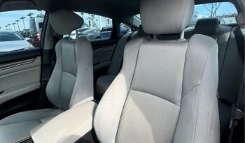 
									2018 Honda accord LX Sedan 4D full								