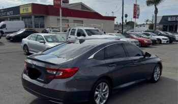 
									2018 Honda accord LX Sedan 4D full								