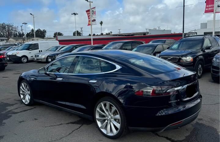 
								2013 Tesla model s Sedan 4D full									