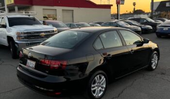 
									2018 Volkswagen jetta 1.4T S Sedan 4D full								