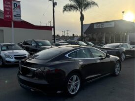 2013 Tesla model s Sedan 4D