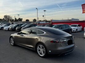 2015 Tesla model s 70D Sedan 4D