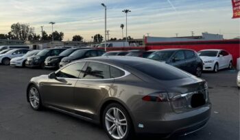 
									2015 Tesla model s 70D Sedan 4D full								