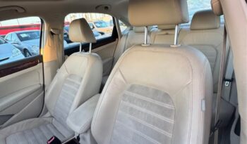 
									2012 Volkswagen passat V6 SEL Premium Sedan 4D full								