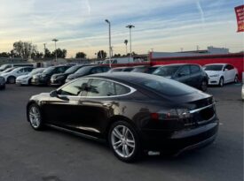 2013 Tesla model s Sedan 4D