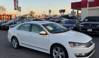 
									2012 Volkswagen passat V6 SEL Premium Sedan 4D full								