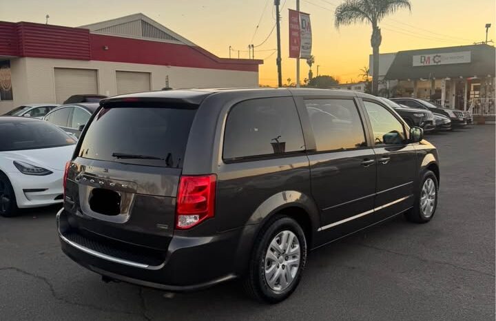 2015 Dodge grand caravan passenger SE Minivan 4D