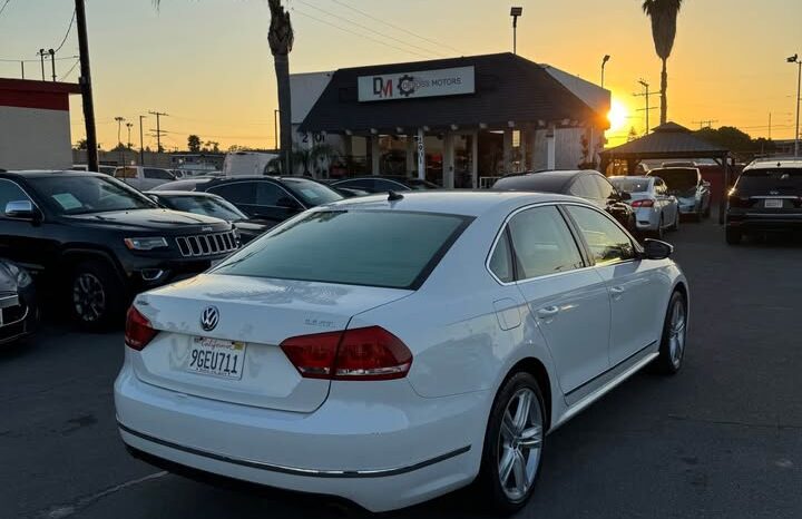 2012 Volkswagen passat V6 SEL Premium Sedan 4D