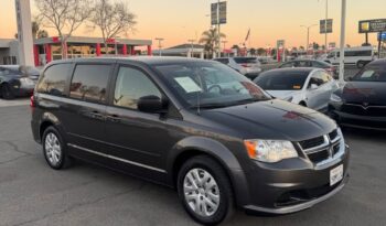 
									2015 Dodge grand caravan passenger SE Minivan 4D full								