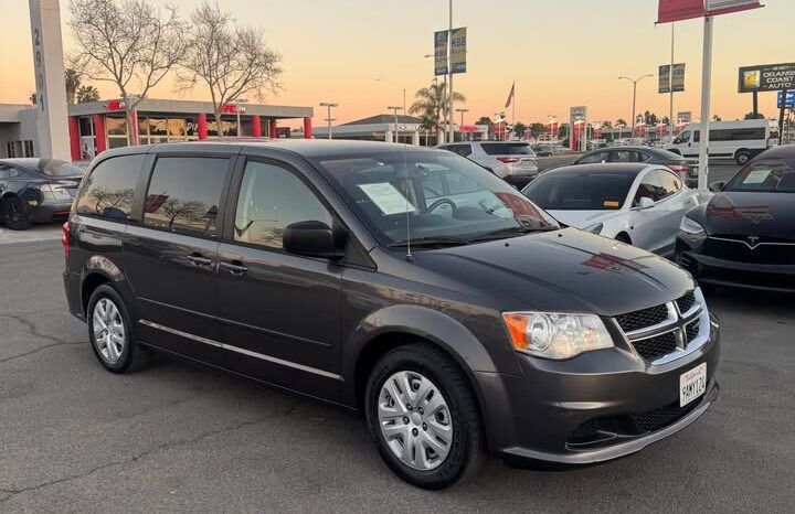 2015 Dodge grand caravan passenger SE Minivan 4D