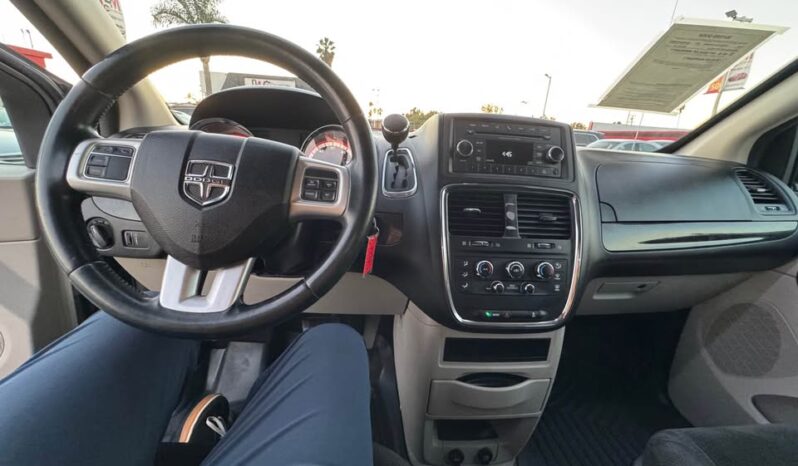 
								2015 Dodge grand caravan passenger SE Minivan 4D full									