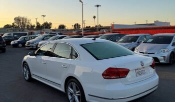 
									2012 Volkswagen passat V6 SEL Premium Sedan 4D full								