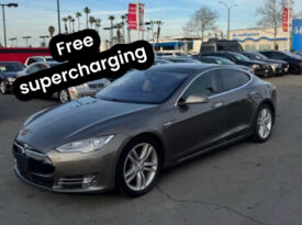 2015 Tesla model s 70D Sedan 4D