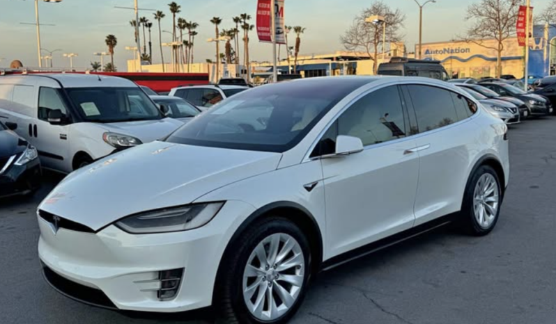 2017 Tesla model x 75D Sport Utility 4D