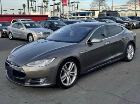 2015 Tesla model s 70D Sedan 4D