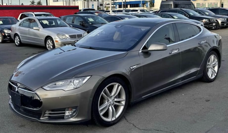 
								2015 Tesla model s 70D Sedan 4D full									