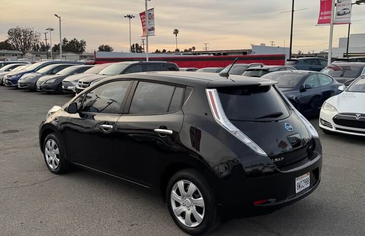 2014 Nissan leaf S Hatchback 4D