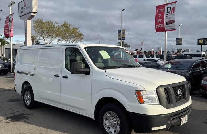 2016 Nissan nv2500 hd cargo SV Van 3D