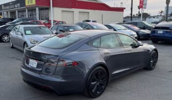 
									2022 Tesla model s Plaid Sedan 4D full								