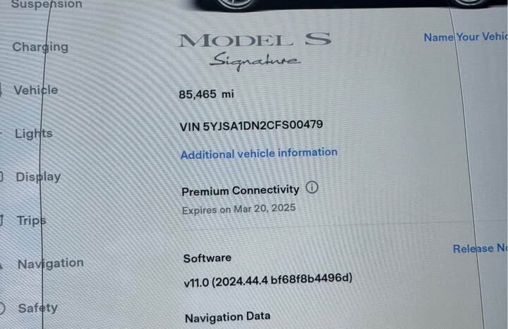 
								2012 Tesla model s Signature Sedan 4D full									