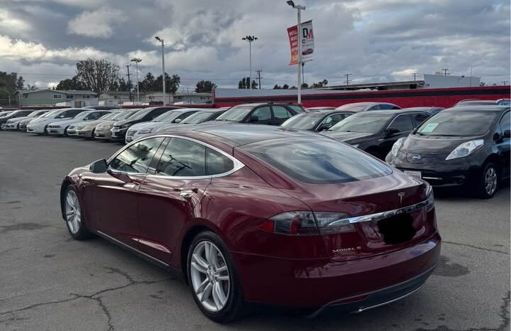 
								2012 Tesla model s Signature Sedan 4D full									