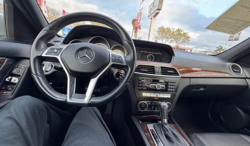 
								2014 Mercedes-Benz c-class C 250 Luxury Sedan 4D full									