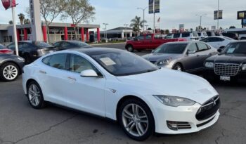 
									2013 Tesla model s Sedan 4D full								