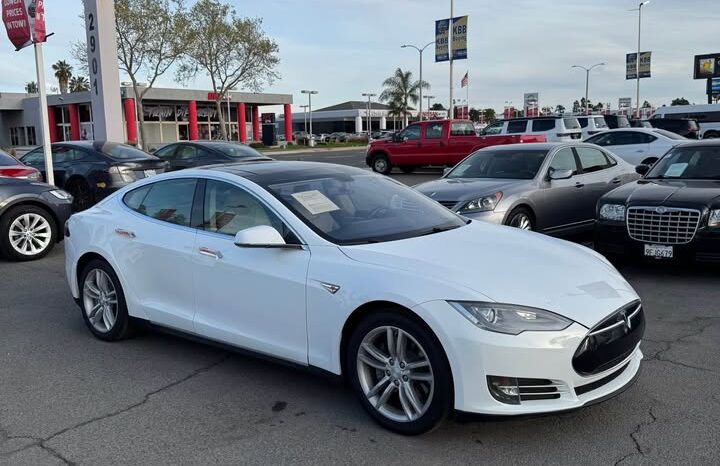 2013 Tesla model s Sedan 4D