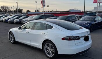 
									2013 Tesla model s Sedan 4D full								