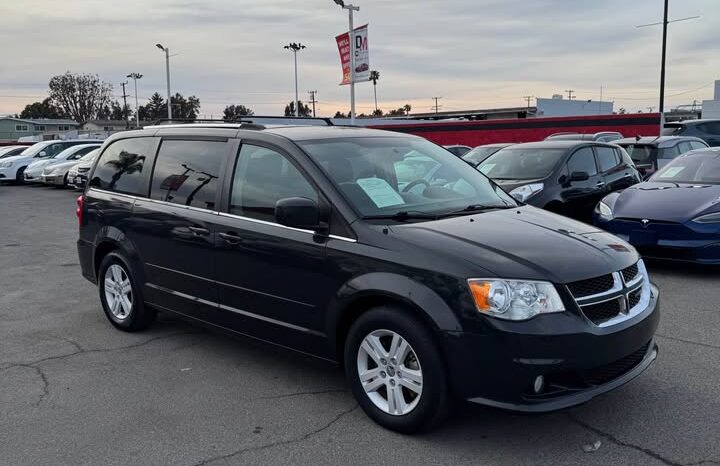 2012 Dodge grand caravan passenger Crew Minivan 4D