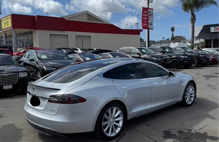 2013 Tesla model s Performance Sedan 4D