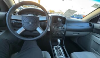 
									2007 Chrysler 300 Sedan 4D full								