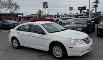 
									2008 Chrysler sebring LX Sedan 4D full								