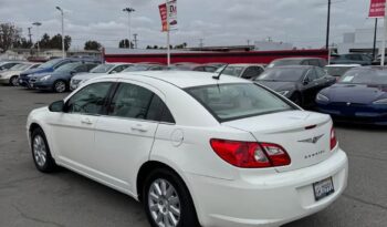 
									2008 Chrysler sebring LX Sedan 4D full								