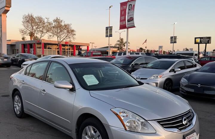 2011 Nissan altima 2.5 S Sedan 4D