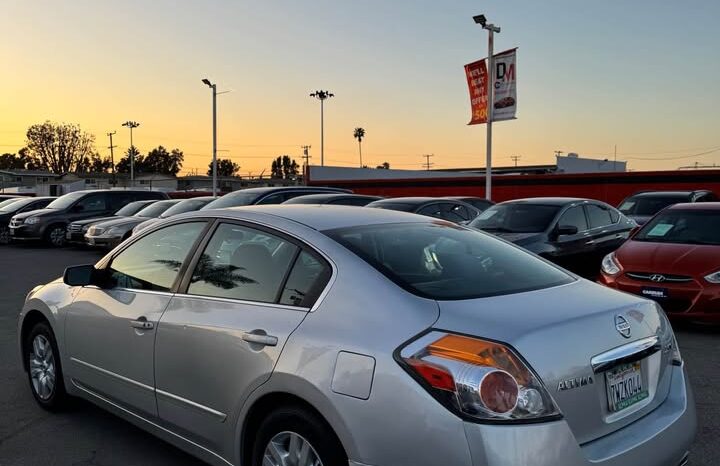 2011 Nissan altima 2.5 S Sedan 4D