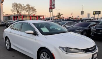 
									2015 Chrysler 200 Limited Sedan 4D full								