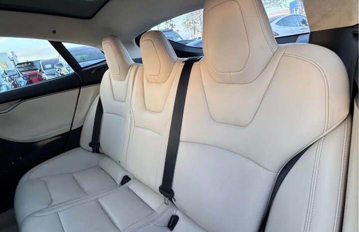 
								2019 Tesla model s Long Range Sedan 4D full									