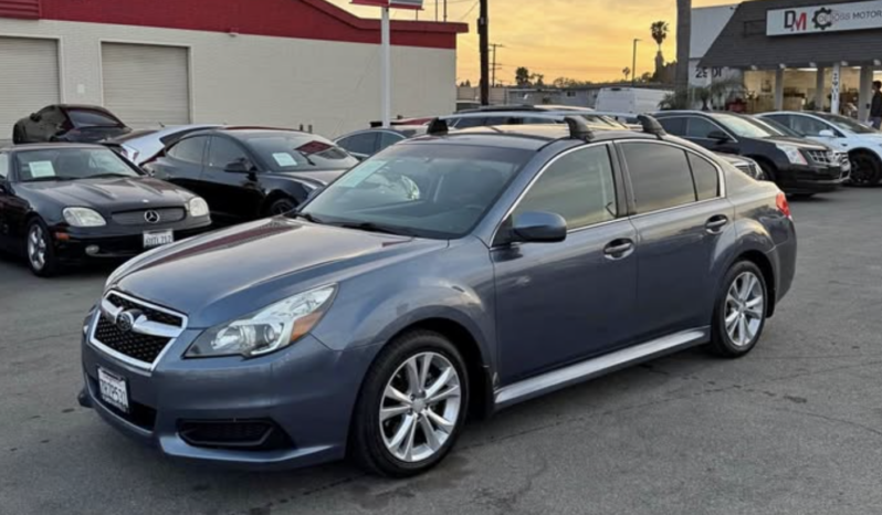 2013 Subaru legacy 2.5i Premium Sedan 4D