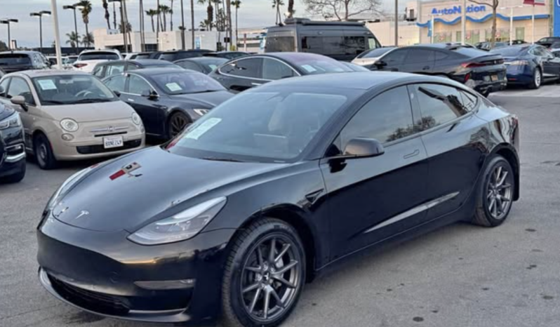 2022 Tesla model 3 Long Range Sedan 4D