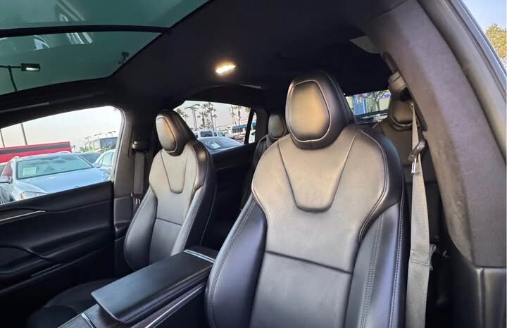 
								2021 Tesla model x Long Range full									