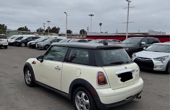 
								2009 MINI cooper Hatchback 2D full									