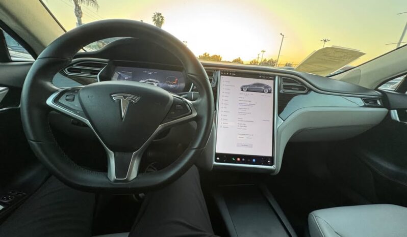 
								2017 Tesla model s 75 Sedan 4D full									