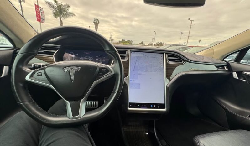 
								2015 Tesla model s P85D Sedan 4D full									