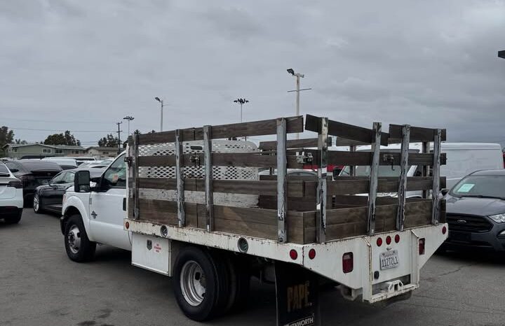 
								2015 Ford f350 regular cab full									