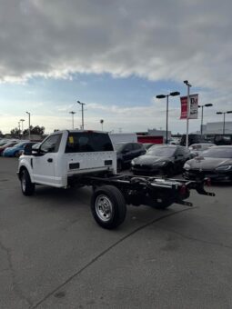 
										2017 Ford f350 regular cab & chassis full									