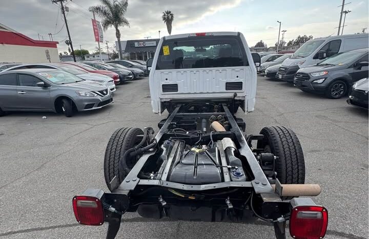
								2017 Ford f350 regular cab & chassis full									